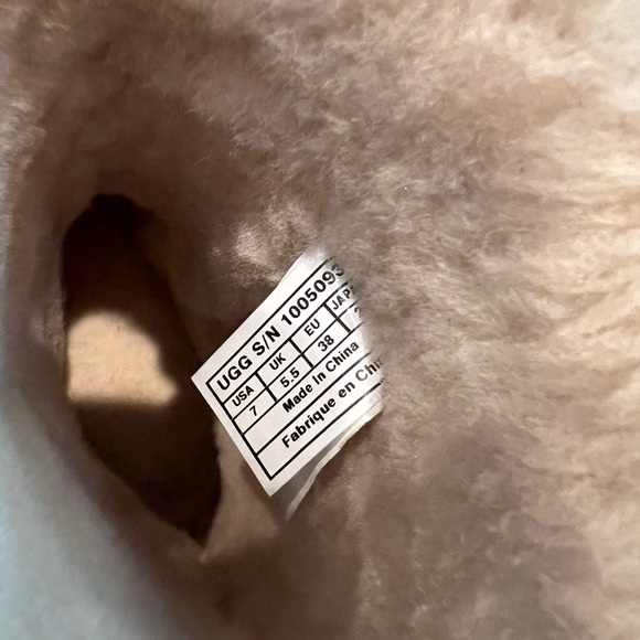 Ugg classic short dark brown bomber leather waterproof boots womens 7 - Picture 5 of 6